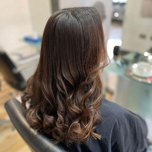 Brunette-balayage-at-top-hairdessers-Loughborough